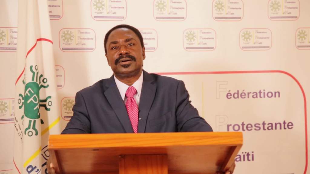 Des pasteurs exigent la réouverture de leurs églises&nbsp;locales