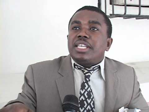 André Michel voudrait prendre la fuite, selon des internautes