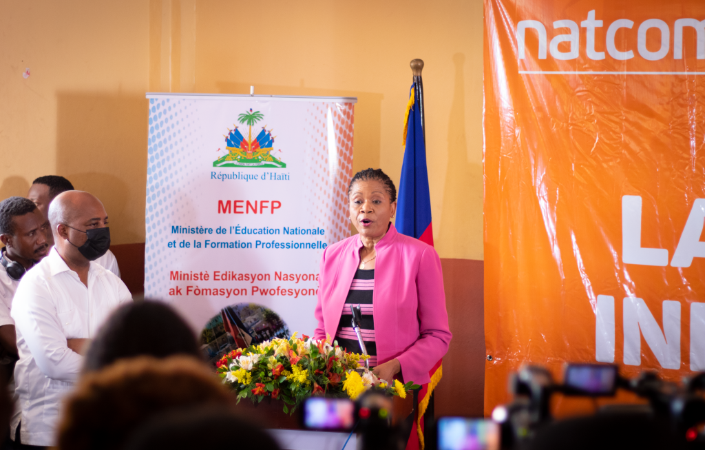 La Natcom fait don d’un laboratoire informatique au Lycée Horatius Laventure            