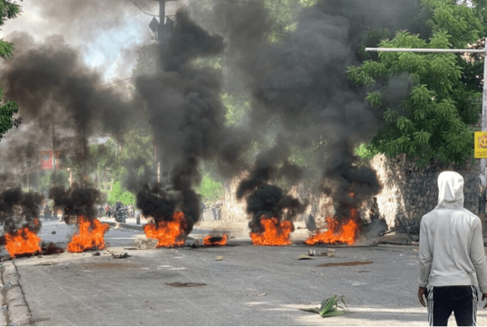 Soulèvement des Haïtiens contre la décision du Premier ministre d&rsquo;augmenter les prix des&nbsp;carburants