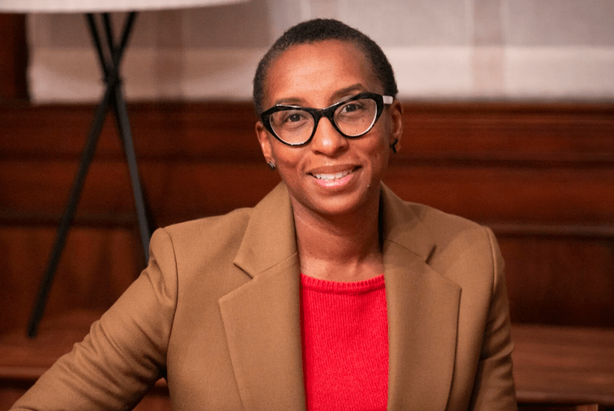 Une américaine d&rsquo;origine haïtienne élue présidente de l&rsquo;Université Havard