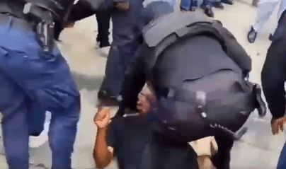 Un militant tabassé par des policiers sans raison