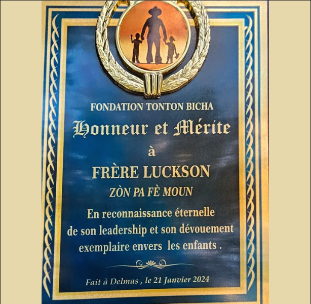 La Fondation Tonton Bicha honore Fr. Luckson Zòn pa fè&nbsp;Moun
