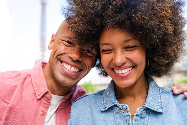 Une église entend supporter ses membres qui sont dans les affaires