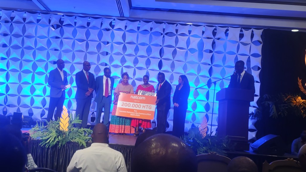 Éducation : La Natcom soutient les lauréats des examens&nbsp;officiels