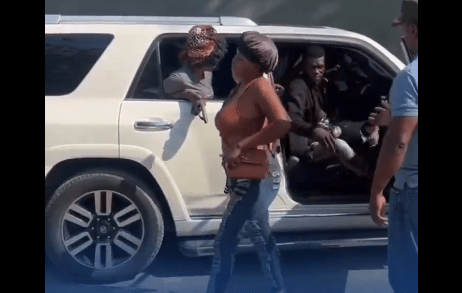 Un Dominicain intercepté transportant 23 Haïtiens en situation irrégulière : quelles conséquences pour le chauffeur&nbsp;?