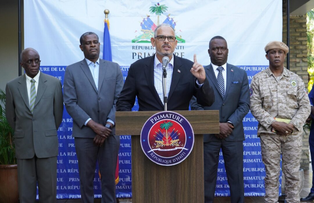 Des mots, toujours des mots : quand le gouvernement pleure plus qu’il&nbsp;n’agit