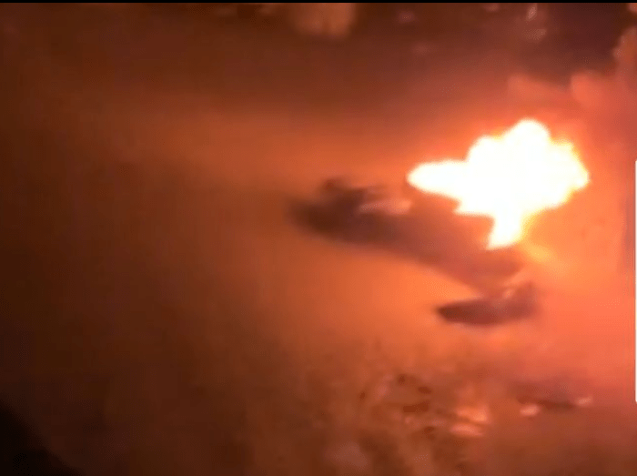 Journée de mobilisation générale: Barricades et tensions signalées tôt dans la&nbsp;matinée