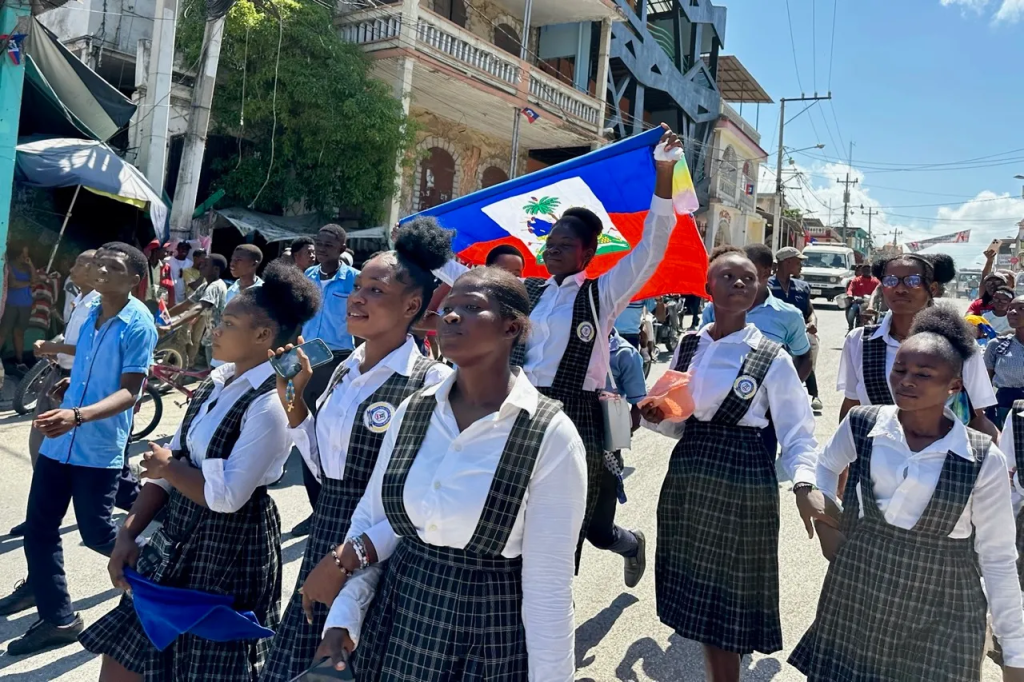 Tirs à Cayes-Jacmel : au moins 7 blessés lors d’une parade scolaire