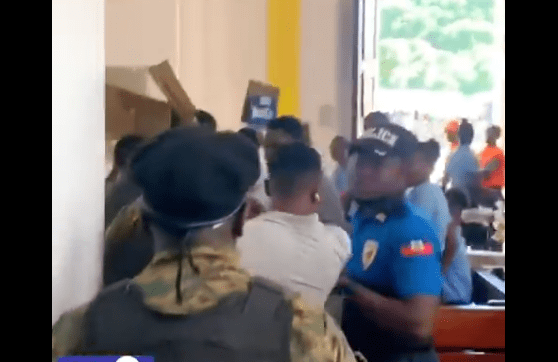 Quand l’éducation est humiliée en public : quelle image veut-on graver dans l’esprit des jeunes&nbsp;?