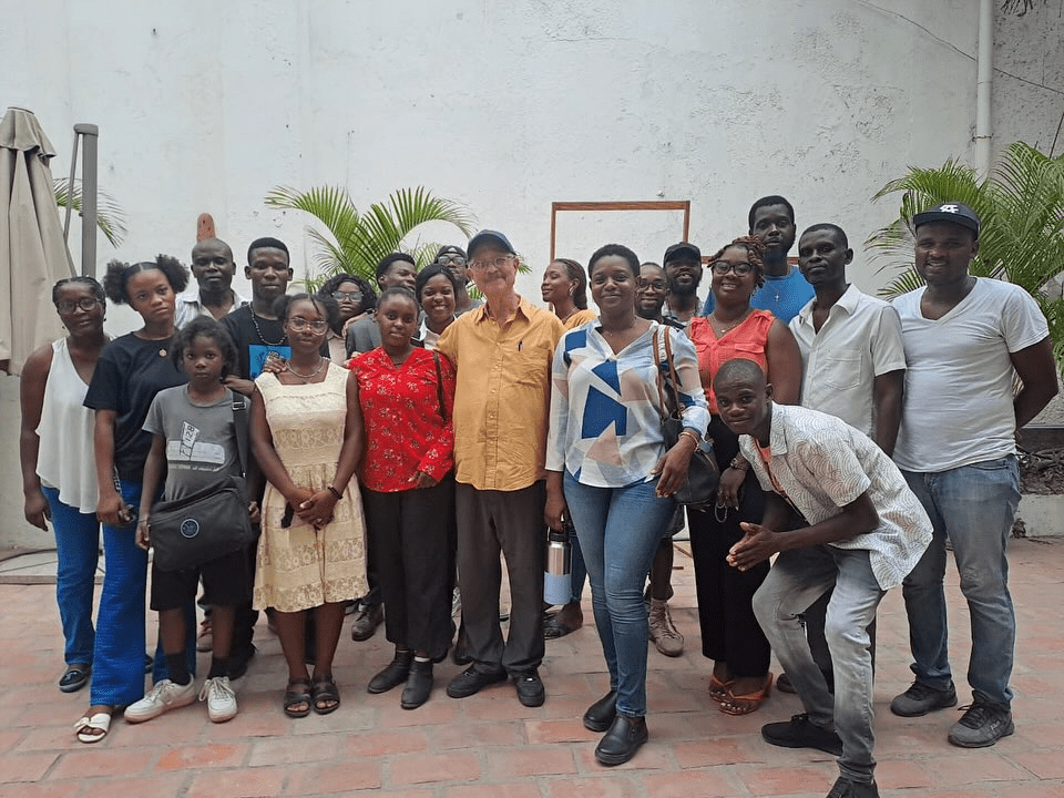 Cap-Haïtien : des jeunes rendent hommage à&nbsp;Frankétienne