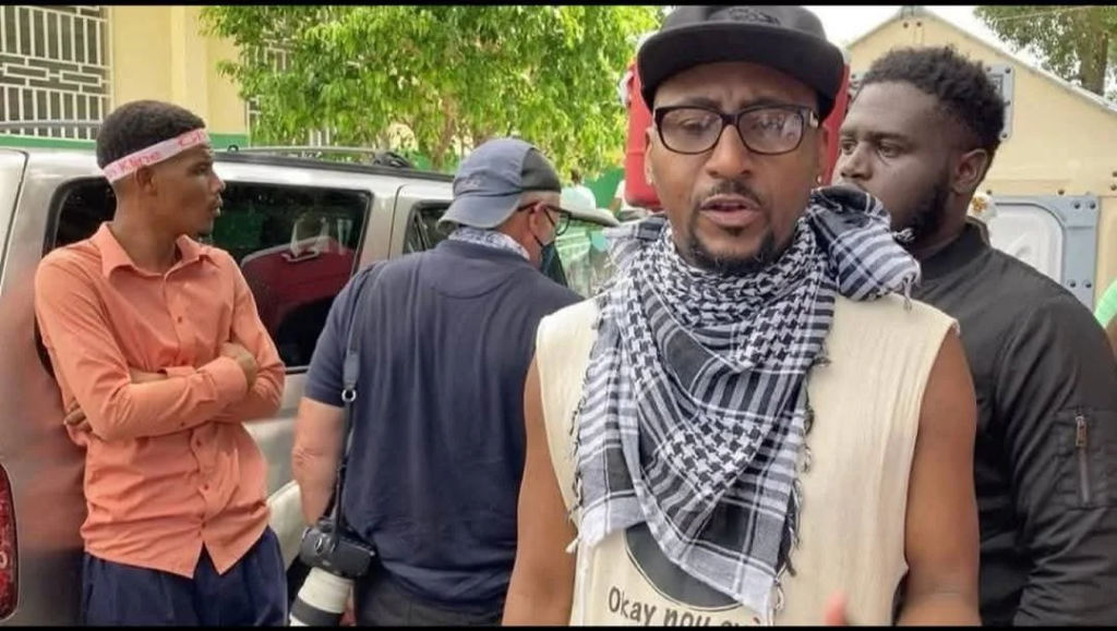 Déporté comme un vulgaire criminel : Laplanta, l’influenceur de la diaspora, largué par les&nbsp;États-Unis