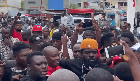 Un ancien sénateur menace de recourir aux armes contre le gouvernement