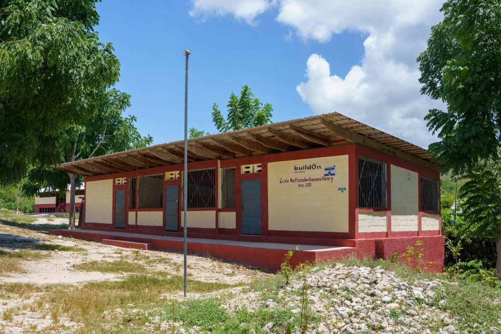 Nippes – École Nationale de Savanne Henry : Progrès dans le Développement Éducatif