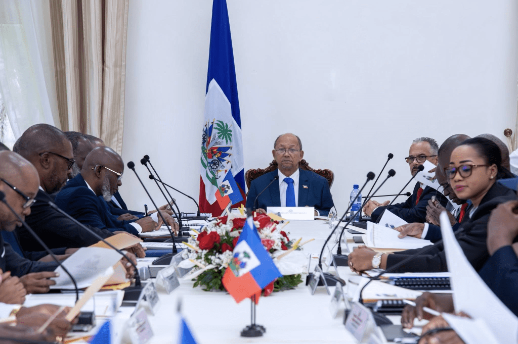 Le CPT mène un Conseil des ministres au Palais national dans une sérénité&nbsp;paradoxale.