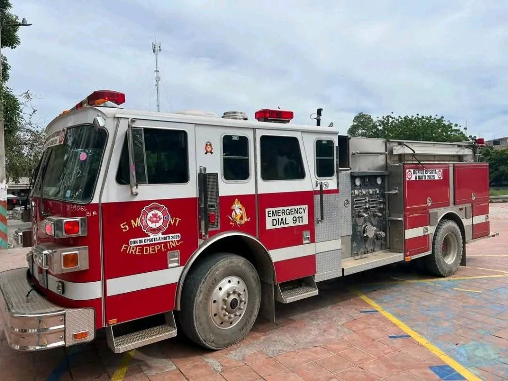 Jacmel : un nouveau camion de pompiers offert par la&nbsp;diaspora