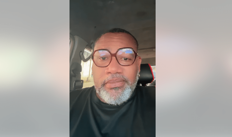 Bilolo Kongo monte au créneau : “La douane doit s’occuper des armes, pas interdire les&nbsp;sex-toys”