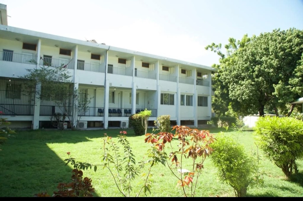 Après avoir détruit des institutions chrétiennes, des bandits sont transportés d&rsquo;urgence dans un hôpital&nbsp;chrétien