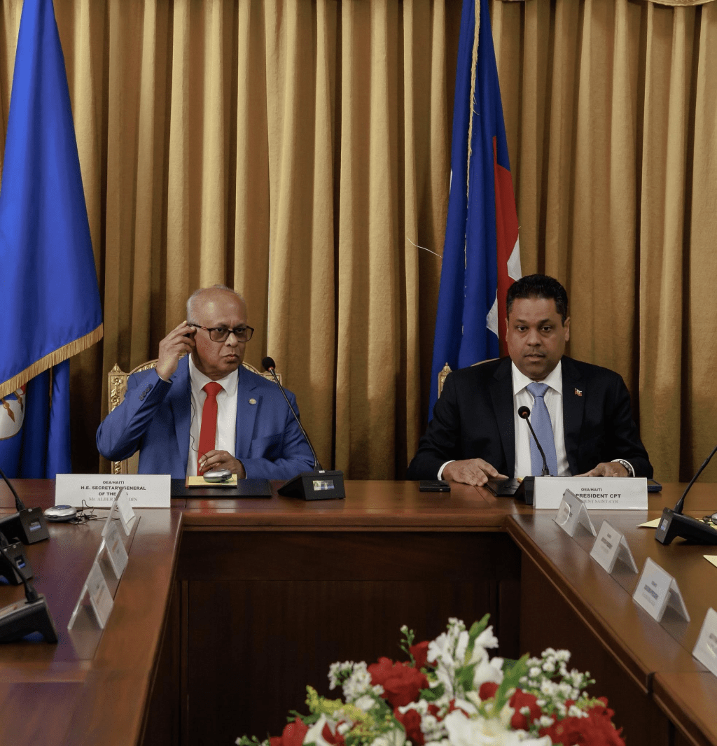 Albert Ramdin en Haïti après l’adoption du décret électoral