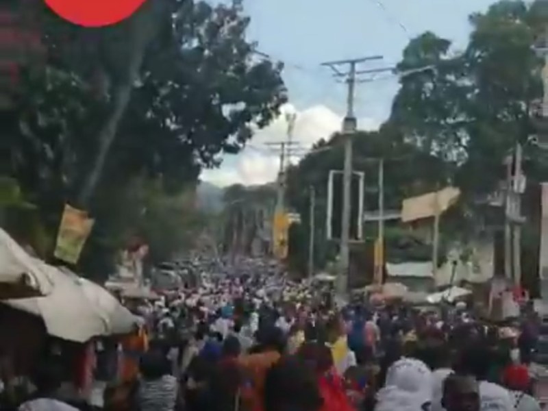 3 MG: Des milliers de citoyens haïtiens marchent pour la&nbsp;paix