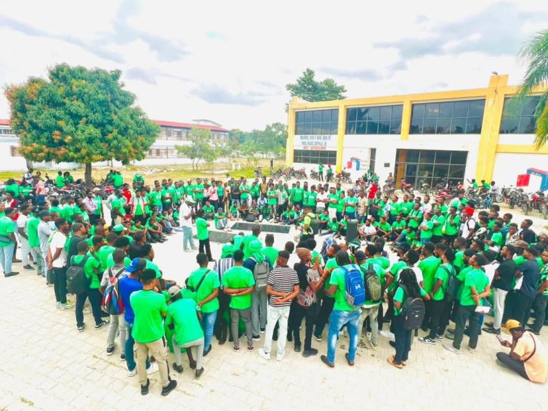 Le parti EDE outille les jeunes pour le marché du&nbsp;travail