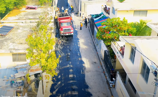 Delmas 33 : la mairie asphalte la rue&nbsp;Tucan