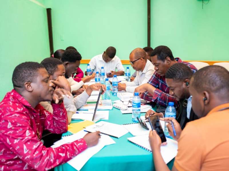 Le parti EDE se renforce et&nbsp; invite à réfléchir sur les pratiques politiques en&nbsp;Haïti