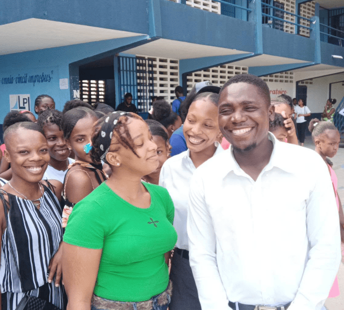 Jacmel : des centaines de jeunes participent au lancement de la 2e édition de « Jeune Compétent, Haïti Gagnante »